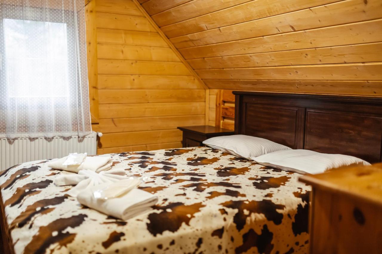 Royal Village Resort Bukovel Esterno foto
