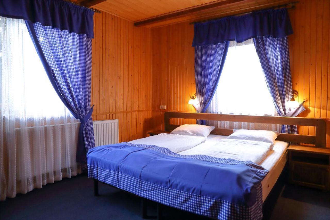 Royal Village Resort Bukovel Esterno foto